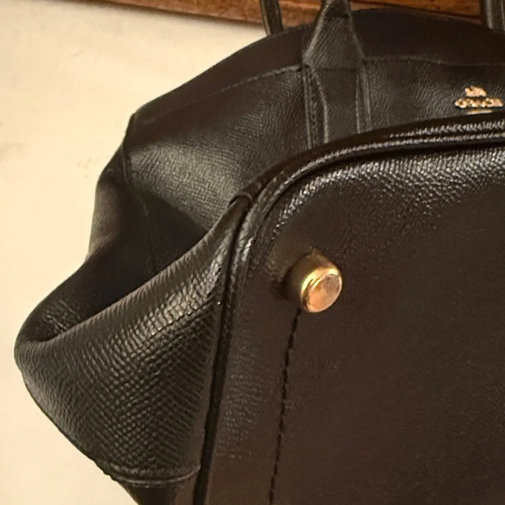 Coach Bailey Carryall Tote in Crossgrain Leather - Picture 7 of 8